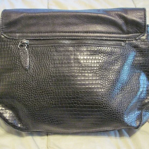 LIEBESKIND BERLIN - Nairobi Black Leather Shoulder Bag - Picture 5 of 8